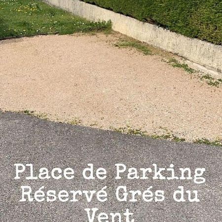 Appartement Au Grés du Vent à Ruy-Montceau Extérieur photo