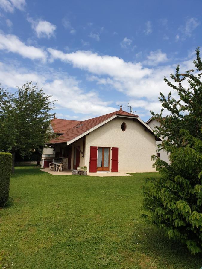 Appartement Au Grés du Vent à Ruy-Montceau Extérieur photo