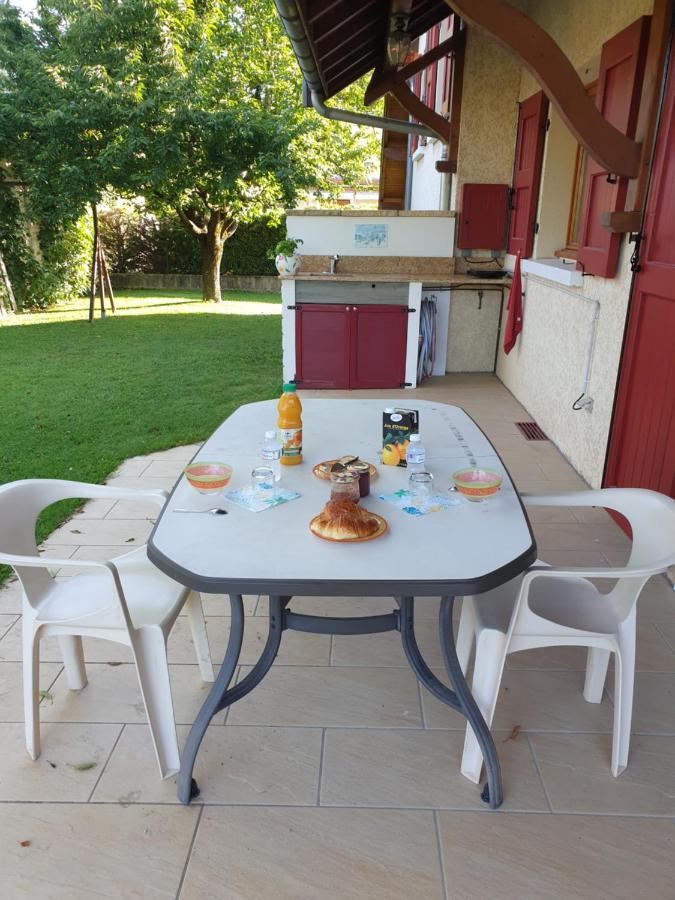 Appartement Au Grés du Vent à Ruy-Montceau Extérieur photo