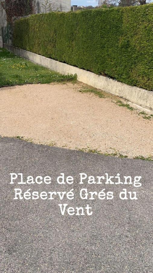 Appartement Au Grés du Vent à Ruy-Montceau Extérieur photo